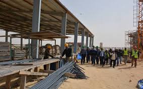 The arab contractors, also known as al mokawloon al arab, is an egyptian regional and massive construction and contracting company. Ø§Ù„Ù…Ù‚Ø§ÙˆÙ„ÙˆÙ† Ø§Ù„Ø¹Ø±Ø¨ ØªØ¹ØªØ²Ù… Ø¨ÙŠØ¹ Ø­ØµØ© Ø¨Ù€ Ø§Ù„Ù…Ø³ØªÙ‚Ø¨Ù„ Ù„Ù„ØªÙ†Ù…ÙŠØ© Ø¨Ø£ÙƒØ«Ø± Ù…Ù† 2 5Ù…Ù„ÙŠØ§Ø± Ø¬Ù†ÙŠÙ‡ Ù…Ø¹Ù„ÙˆÙ…Ø§Øª Ù…Ø¨Ø§Ø´Ø±