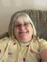 Hello friends! 👋 I am from Canada and I'm hoping to come to the states to  get some great food options! What are some of your must haves during this  journey? Please