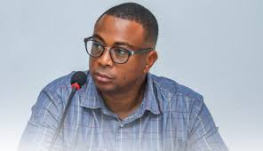 Ministro Zapata señala que concejal de Esmeraldas está estable