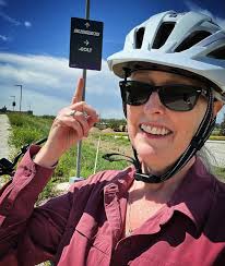 Holly Colt (@hollycolt) • Instagram photos and videos