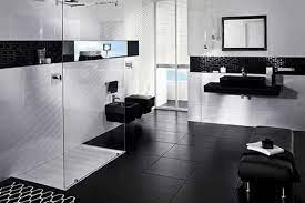 Siyah gibi koyu renk tonları banyo ve mutfak dekorasyonunda doğru kullanıldığında şık ve havalı olurken yanlış kullanıldığında oldukça karanlık, rahatsız edici bir hale gelir. Siyah Beyaz Banyo Dekorasyonu Ve Ozellikleri 2021 Dekorcenneti Com