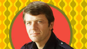 Robert Reed of 'The Brady Bunch': Fun Facts About TV's Favorite Dad