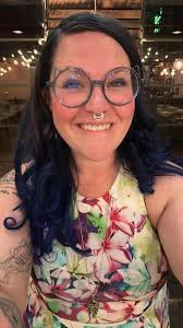 Hello kim, 57 from St. Petersburg, Florida 🌴 Wishing everyone and their  families a joyful Hanukkah and a Happy New Year. May the year ahead be  filled with happiness, good health, and