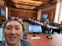 David L. Hu (@drdavidhu)