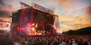 Take in the entertainment choices and beautiful waterfalls in this walkable area. Seneca Gaming Two Rooms Two Approaches Venuesnow