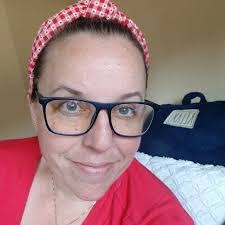 Julie Coffman's Instagram, Twitter & Facebook