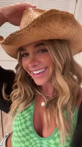 What Style Does Jack Barley Wear