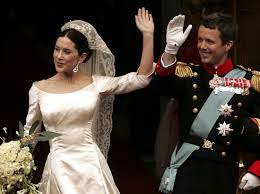 We did not find results for: Das Brautkleid Von Mary Zu Danemark Victoria Kate Middleton Co Die Brautkleider Der Royal Hochzeiten Liebenswert Magazin