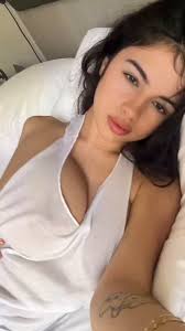 @biutifulwomans video Tweet