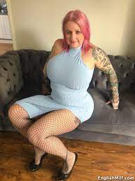 X 上的Daniella English ❤️ SALE OnlyFans：「Sexy pale blue dress and fishnet  stockings 🔥 t.conh6tzOCyU5」  X