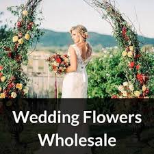 Flowers florist direct, local dispatch, send professional florist arranged flowers in a hydrated gift box ready for display, ideal for when a container may not be handy. Wedding Flowers Wedding Bouquets Tesselaar Flowers