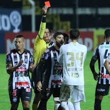 Os jogadores do cruzeiro deixaram o campo reclamando do árbitro paulista douglas marques das flores. Com Menos Um Cruzeiro Perde Para Fantasma Da Serie B E Volta Ao Z 4