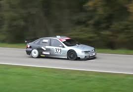 It was established in 1958 as the british saloon car championship and was renamed as the british touring car championship for the 1987 season. Bangshift Com Morning Symphony Renault Laguna Btcc Cars In Action Bangshift Com
