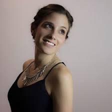 Elsa Meade's Instagram, Twitter & Facebook