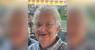 Benjamin Flagg's Instagram, Twitter & Facebook