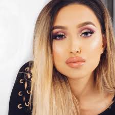 This Netherlands Princess, Leila Amini is pulling out her makeup card using  our: Pressed eyeshadow in “After Party” Contour with our “3 in 1 Contour  Kit” Finish with our All Day Liquid