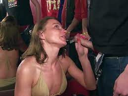 Mom discovers her son trying to get laid. Cocksuck Mobile Porn Movies Sexpip