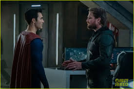 Watch crisis on infinite earths: Crisis On Infinite Earths Begins Tonight We Have A New Sneak Peek Watch Now Photo 1277506 Arrow Arrowverse Batwoman Legends Of Tomorrow Supergirl The Flash Pictures Just Jared Jr