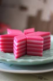 This steamed layered sticky rice cake or pudding is quite popular in indonesia, and also can be found in the netherlands through their colonial links. Pin On Asian Cakes N Desserts