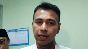 Tenggorokan terasa kering suara hilang atau serak cara menyembuhkan sakit radang tenggorokan. 5 Ramuan Herbal Atasi Suara Serak Seperti Raffi Ahmad