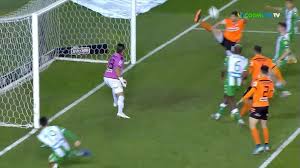 Ανετος ο πασ στα γιάννενα, βύθισε ακόμη περισσότερο τη λαμία. Zssxmcurmoejdm