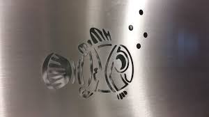 Poisson En Decoupe Laser Sur Tole Inox Tole Inox Table Inox Inox