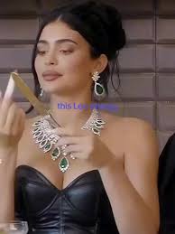 this leo energy >> #fyp #godesses #kardashians #jenner #kyliejenner  #confidentwomen #celebrity #powerful #brunettesupremacy #leo #supremacy