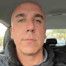 Mark Bramm's Instagram, Twitter & Facebook