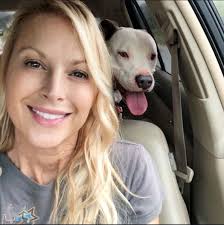 I've been waiting all day for a hello, but nobody says anything... 💔"