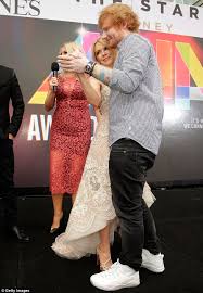 Ed is back ed sheeran visiting hours official performance video reaction. Ed Sheeran Kylie Minogue And James Blunt Attend The Aria Awards 2015 Daily Mail Online