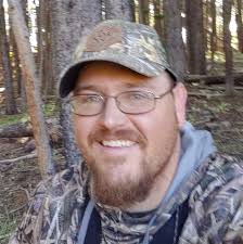 Why is the snow goose season closed between December 22 and February 1 in  Utah?