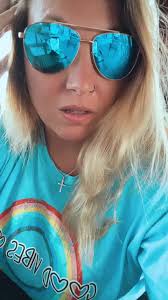 Vonda Noble's Instagram, Twitter & Facebook