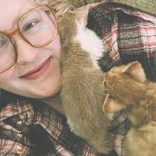 Abbie Holder's Instagram, Twitter & Facebook