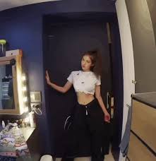 승무원 성추행했다 테이프 `칭칭`···비행기 난동男의 최. ì „ì†Œë¯¸ 20ì¸ì¹˜ í—ˆë¦¬
