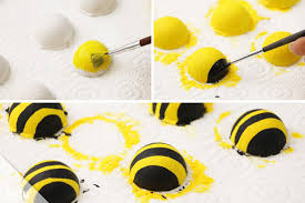 Bienen Basteln Anleitung Und Ideen Fur Verschiedene Materialien Bienen Basteln Basteln Anleitung Bienen