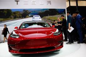 Bagi yang ingin memboyong mobil tesla pada 2020 ini, berikut daftar tesla memang melakukan beberapa penyesuaian terkait kebijakan penjualan produknya di tiongkok. Mobil Listrik Tesla Model 3