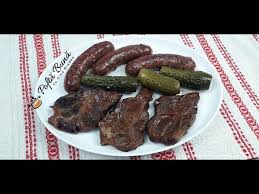 Punem inapoi in cuptor pt. Friptura De Porc La Tava Cu Carnati De Casa Reteta Veche Youtube