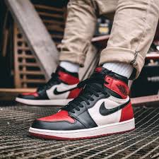Wdywt On Instagram What Did You Wear Today Air Jordan 1 High Og Bred Toe Memyselfnmykickz Shop Our Feed Hit Link In Bio Wdywt For On Feet And Di 2020