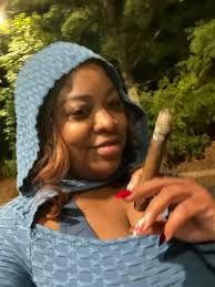 enjoying fall nights with cigars