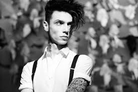Andrew dennis biersack (andy) is an american singer/songwriter/actor in the american rock band, black veil brides. Black Veil Brides Frontman Andy Biersack Announces The Ghost Of Ohio Graphic Novel Blabbermouth Net