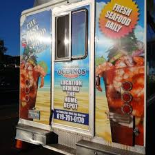 Mariscos Oceanos Food Truck — Restaurant food truck in San Marcos, California