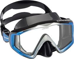 Surface supplied divers usually use a full face mask or diving helmet, but in some systems the half mask may be used. Cressi Cressi Professional Scuba Diving Equipment Cressi Professional Scuba Diving Equipment
