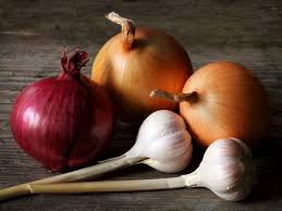 12 Ways To Get Rid Of Garlic Or Onion Breath