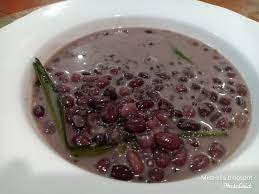 Ketika artikel ini ditulis, saya sudah berpengalaman membuat dan memasak bubur kacang hijau sebanyak 2 kali. Dari Jari Jari Halusku Resepi Bubur Kacang Merah