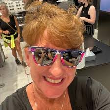 Vanessa Barlow (@vbarlow87)