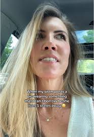 Judy Gemstone Bis Sisyer