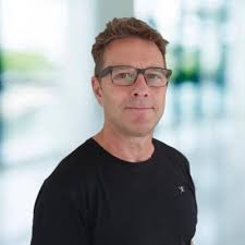 Exactly 30 years ago, I was at Aston Business School celebrating my dad's  MBA graduation, and yesterday we returned to the exact same campus to  celebrate mine. I was honoured to also