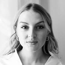 Sonja Fritz's Instagram, Twitter & Facebook