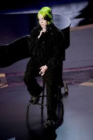 Billie eilish x freakcity graffiti. Billie Eilish Starportrat News Bilder Gala De