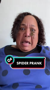Hilarious Fake Spider Prank
